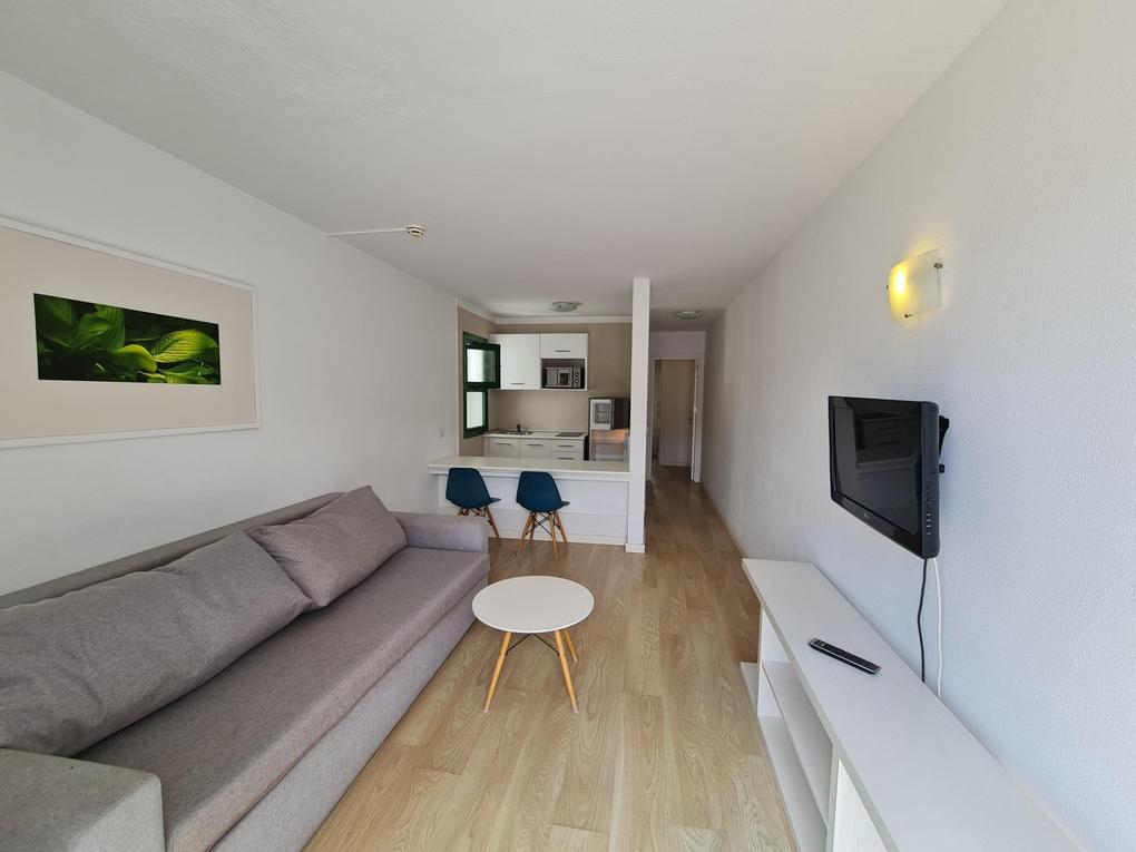 Appartement te huur in  Puerto Rico, Gran Canaria  met zeezicht : Ref 05598-CA