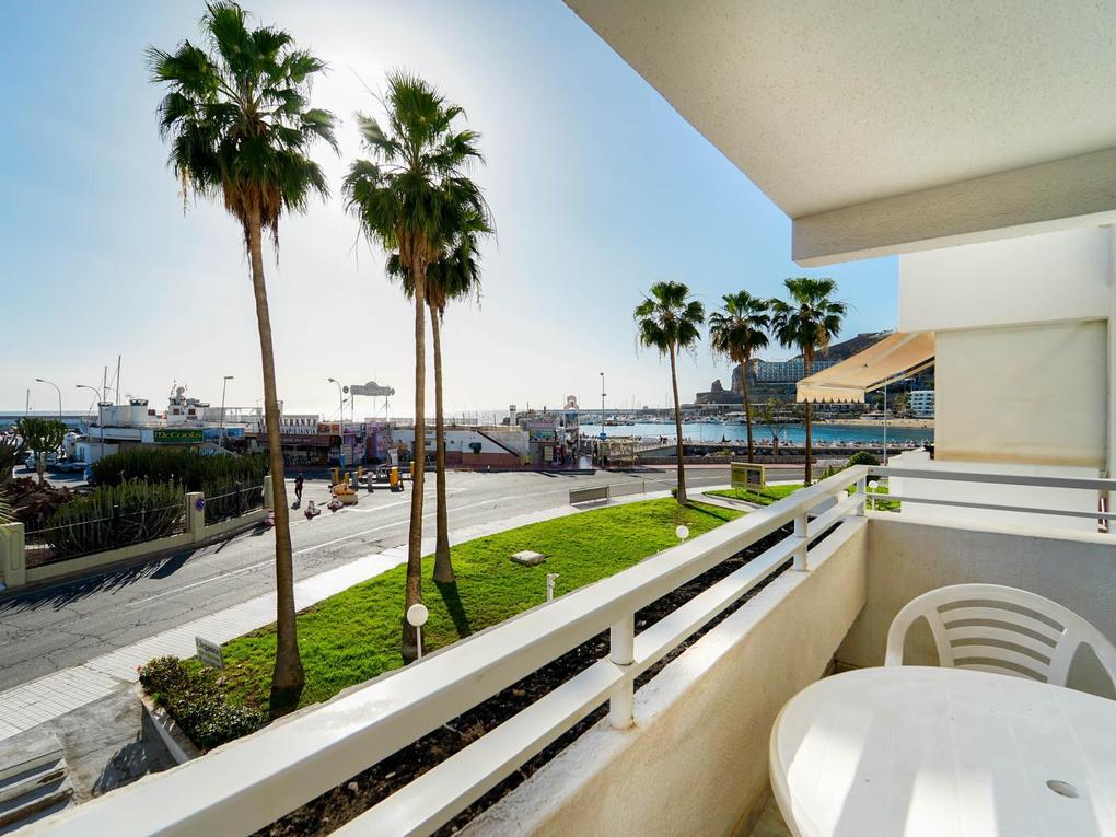 Terraza : Apartamento , en primera línea en venta en Portonovo,  Puerto Rico, Gran Canaria con vistas al mar : Ref 05711-CA