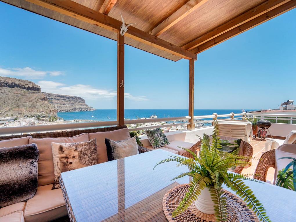 Terrass : Hus  till salu  i  Mogán, Puerto y Playa de Mogán, Gran Canaria med havsutsikt : Ref 05758-CA