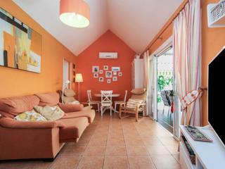 Bungalow to rent in Albaricoques,  Campo Internacional, Gran Canaria   : Ref 05080-CA