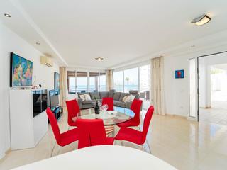 Wohn-/Esszimmer : Haus zu kaufen in  Arguineguín Casco, Gran Canaria , am Meer mit Meerblick : Ref 05686-CA