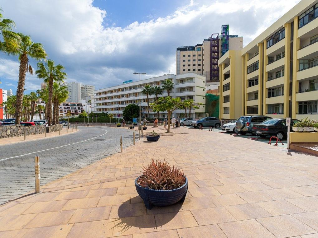 Flat , seafront for sale in  Playa del Inglés, Gran Canaria with optional garage : Ref MB0033-2592