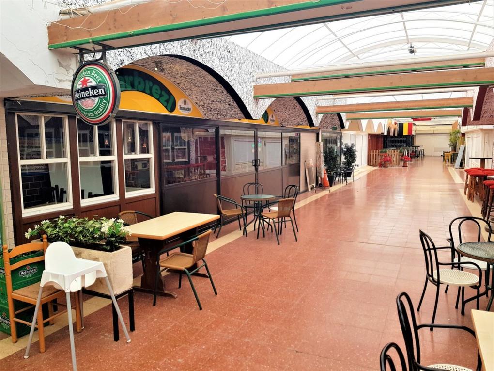 Terrass : Affärslokal , i första raden till salu  i  Playa del Inglés, Gran Canaria  : Ref 0092-00461