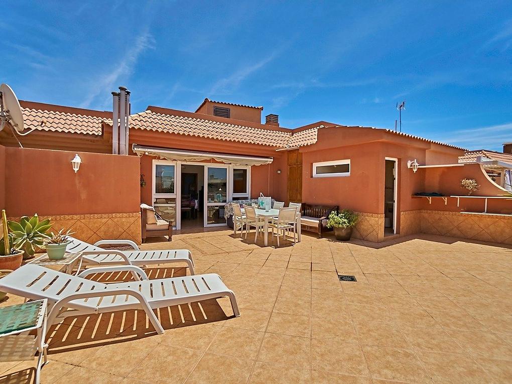 Penthouse leilighet til salgs i  Arguineguín Casco, Gran Canaria , I første strandlinje med garasje : Ref OS0033-2724