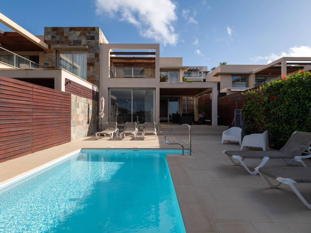 Luxe villa te koop in  Salobre Golf, Gran Canaria  met zeezicht : Ref OF0033-4170