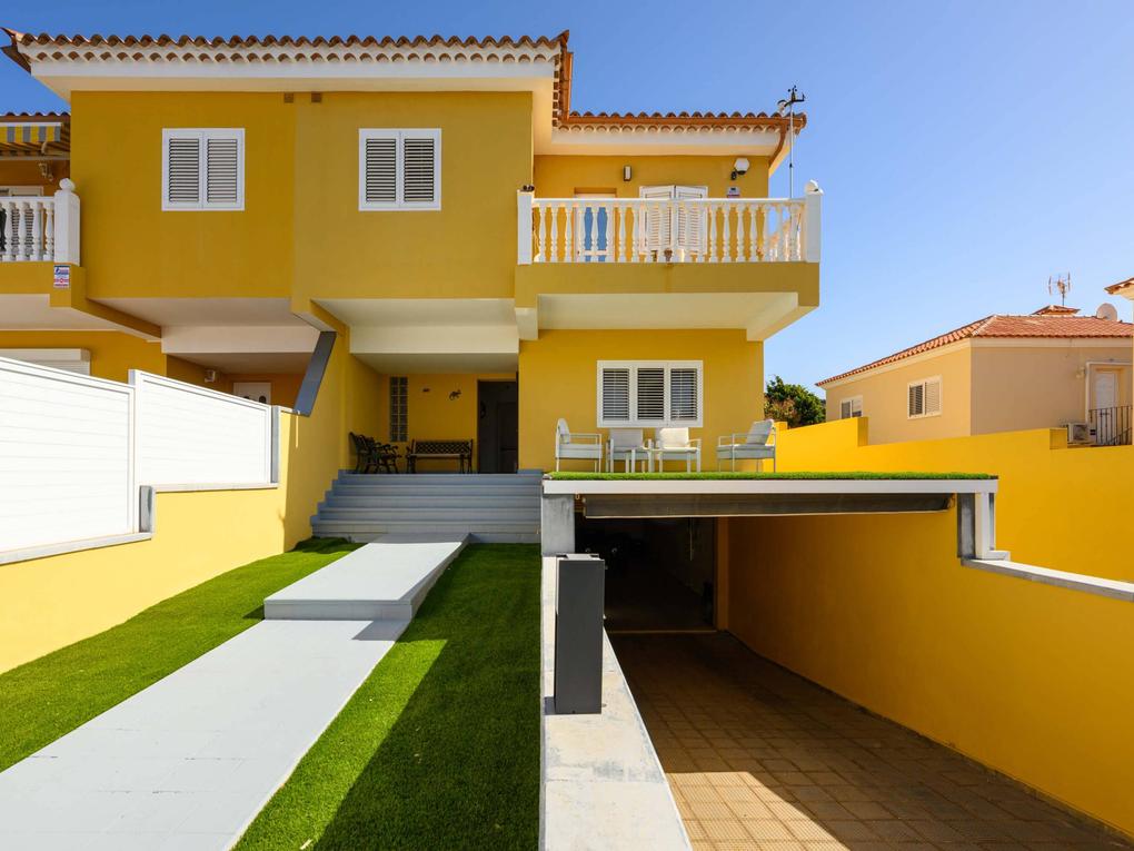 Vrijstaand huis te koop in  San Fernando, Gran Canaria  met garage : Ref 0092-00476