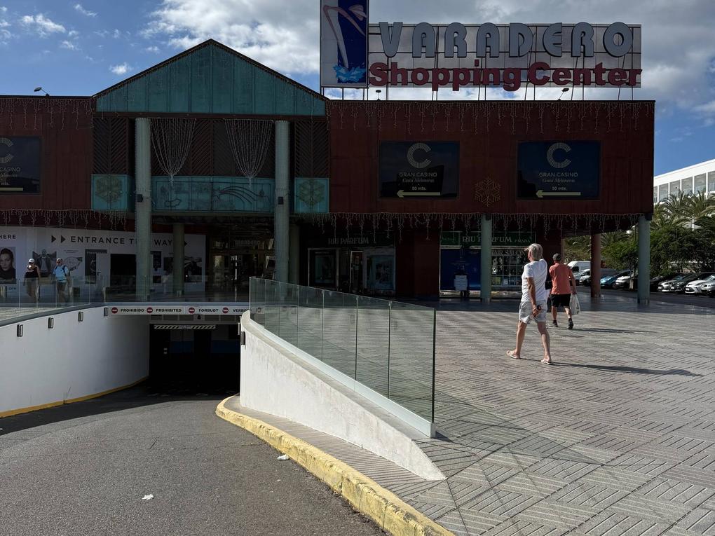 Garage for sale in  Maspalomas-Meloneras, Gran Canaria  with garage : Ref OS0033-4807