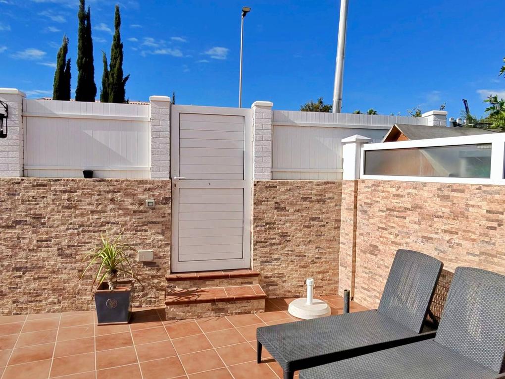 Bungalow en venta en  Playa del Inglés, Gran Canaria   : Ref 0092-00521