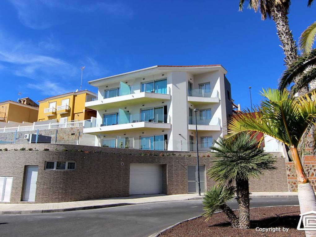 Appartement  à louer à  Arguineguín, Loma Dos, Gran Canaria avec vues sur mer : Ref 3750