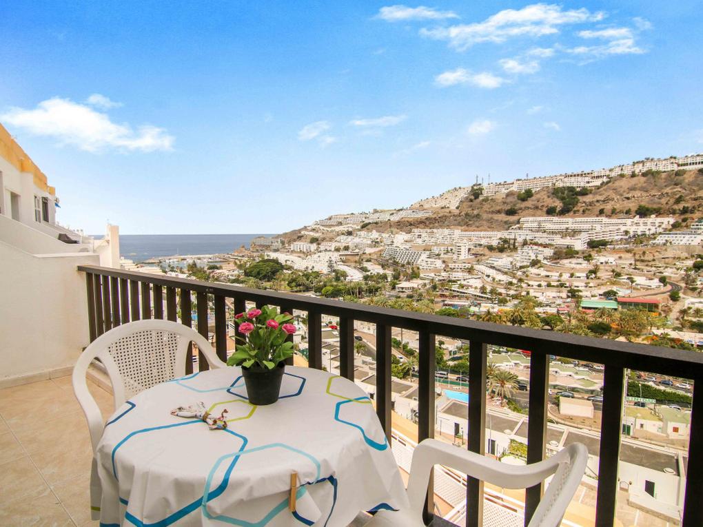 Apartamento en alquiler en Puerto Feliz,  Puerto Rico, Gran Canaria  con vistas al mar : Ref 3902
