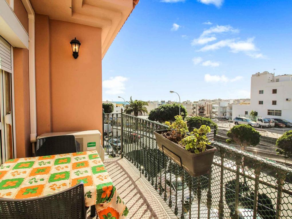 Apartment  to rent in  Arguineguín Casco, Gran Canaria  : Ref 4033
