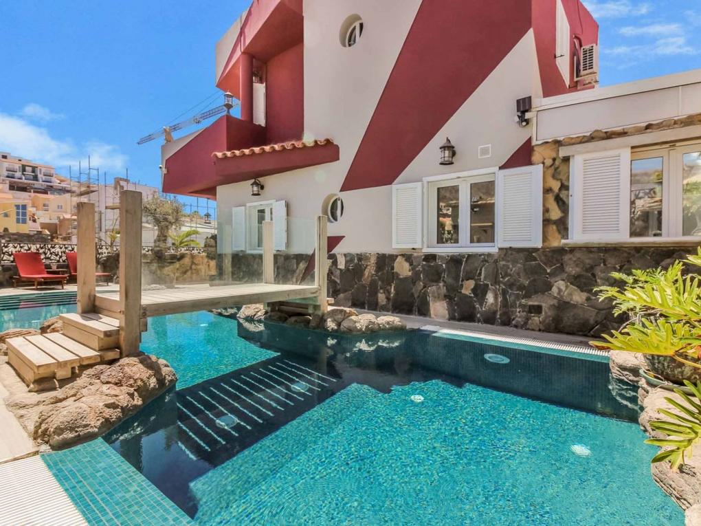 Fassade : Einfamilienhaus  zu kaufen in  Arguineguín, Loma Dos, Gran Canaria mit Meerblick : Ref 05221-CA
