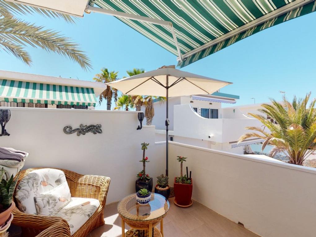 Terrasse : Apartment zu kaufen in Bungalows cuadrados,  Arguineguín Casco, Gran Canaria  mit Meerblick : Ref 05242-CA