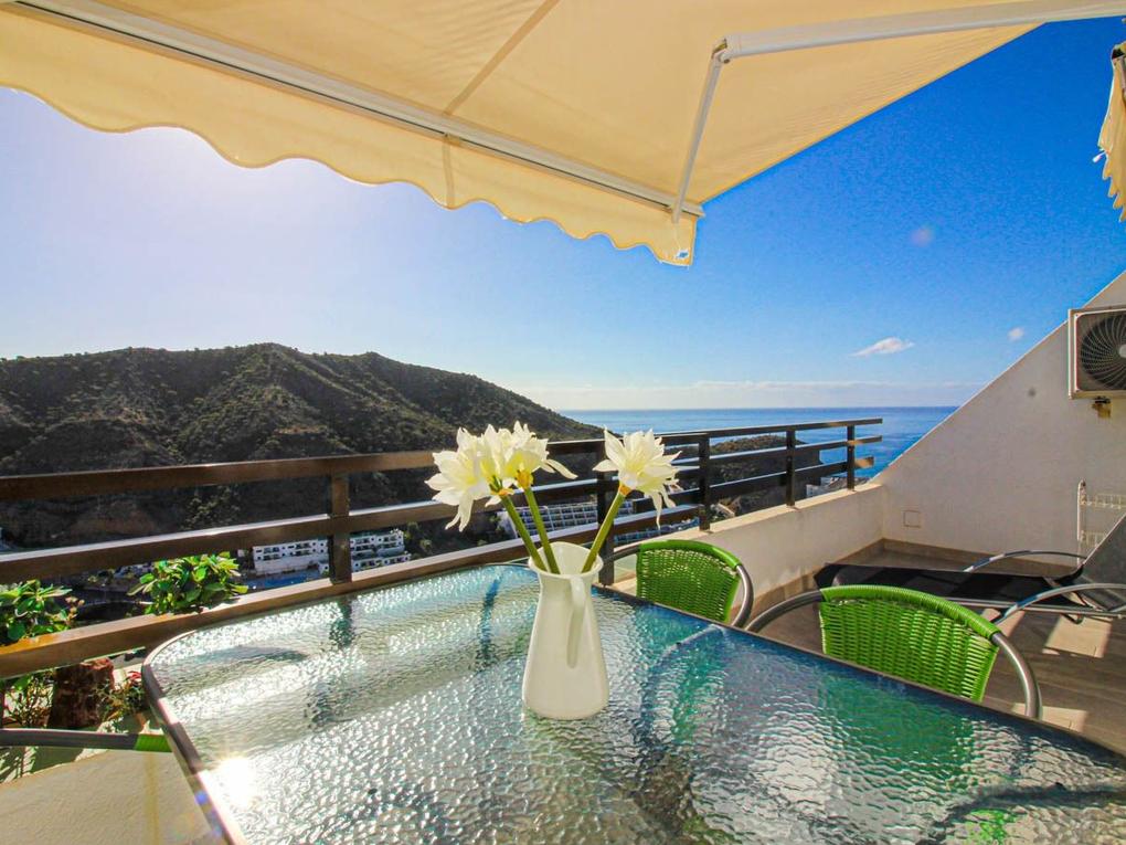 Terrace : Apartment for sale in Jacaranda,  Puerto Rico, Gran Canaria  with sea view : Ref 05540-CA