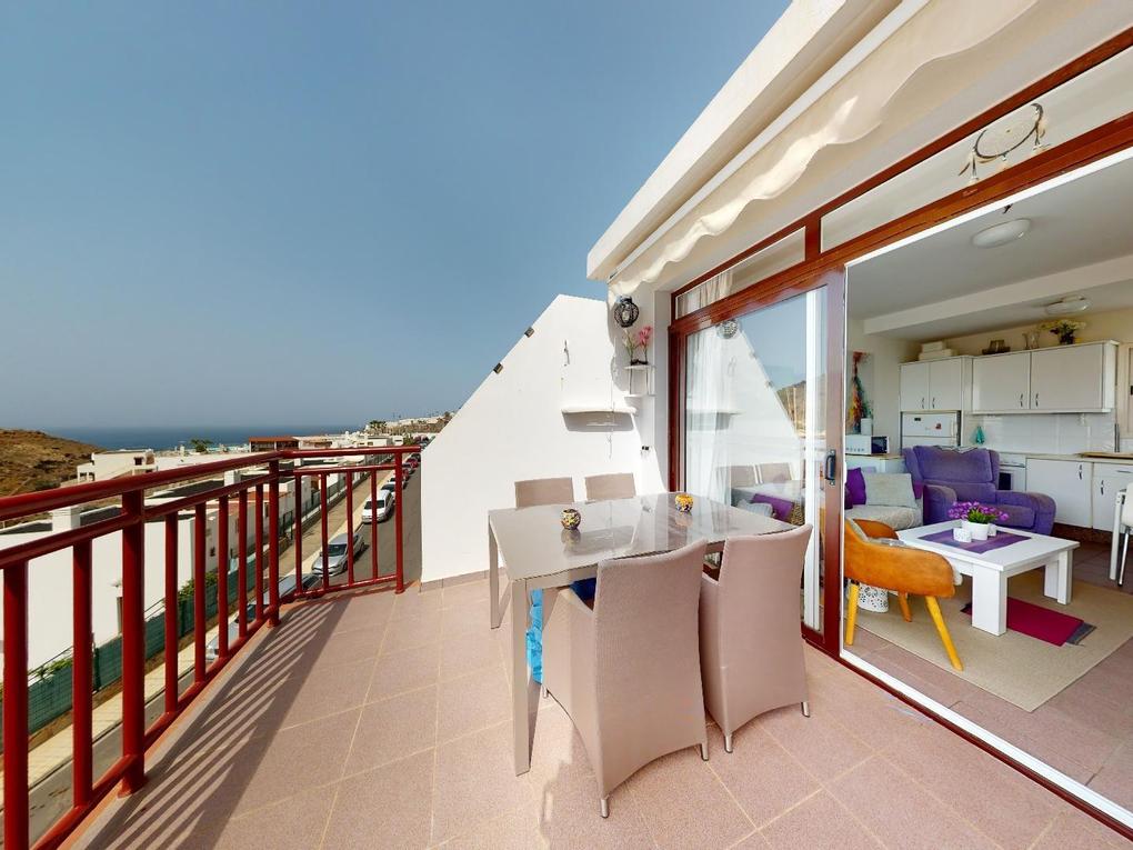 Terrass : Lägenhet  till salu  i Inagua,  Puerto Rico, Barranco Agua La Perra, Gran Canaria med havsutsikt : Ref 05577-CA