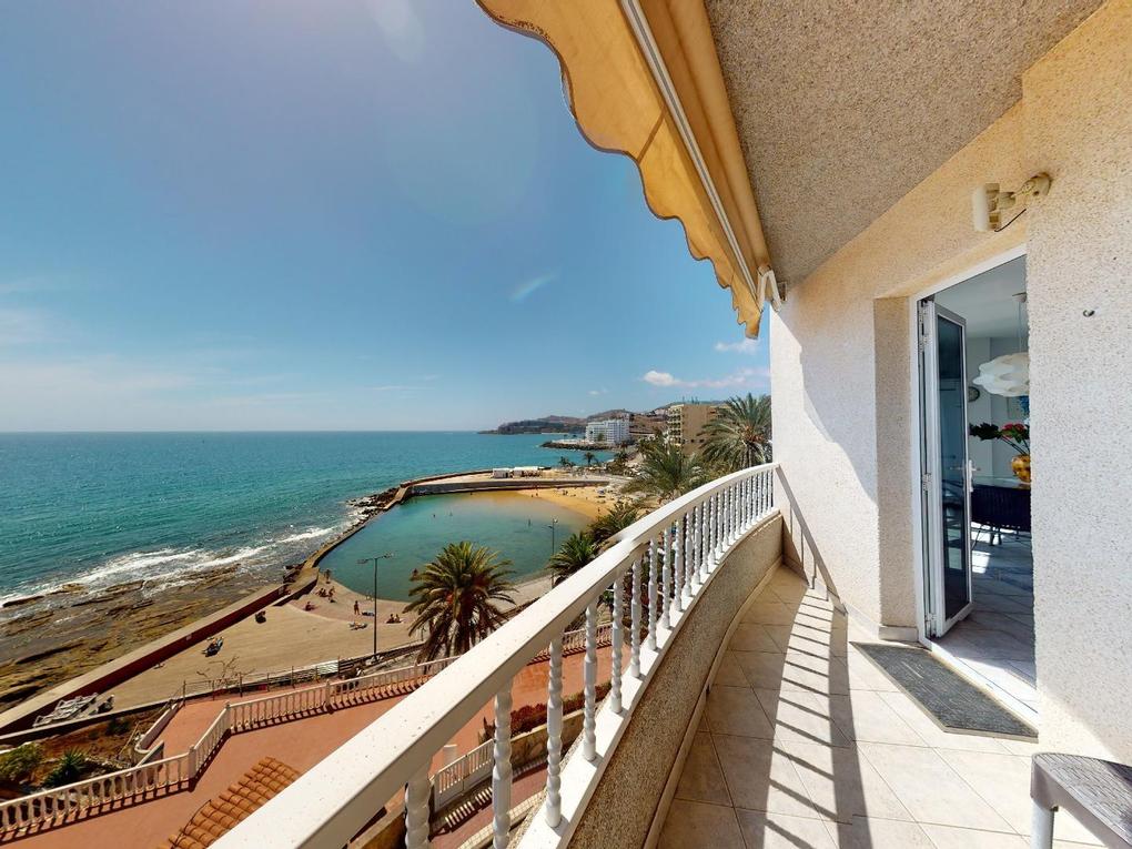 Terrasse : Apartment zu kaufen in Oceano,  Arguineguín Casco, Gran Canaria , am Meer mit Meerblick : Ref 05601-CA