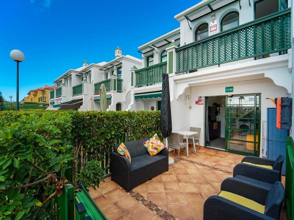 Terrass : Tvåvåningshus till salu  i Duna Flor,  Maspalomas, Gran Canaria   : Ref 05650-CA