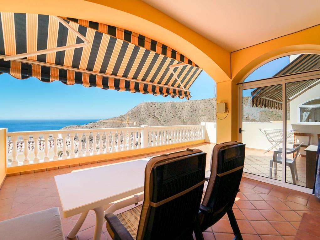 Terraza : Apartamento  en venta en Loma Verde,  Arguineguín, Loma Dos, Gran Canaria con garaje : Ref 05697-CA