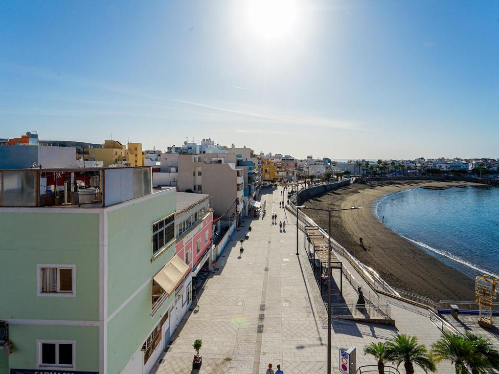 Uitzicht : Studio , direct aan het water te koop in Dunia III,  Arguineguín Casco, Gran Canaria met zeezicht : Ref 05887-CA
