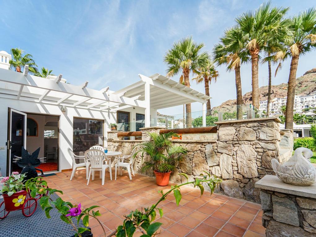Terrass : Bungalow till salu  i Ocean Beach Club,  Playa del Cura, Gran Canaria , i första raden  : Ref 05875-CA