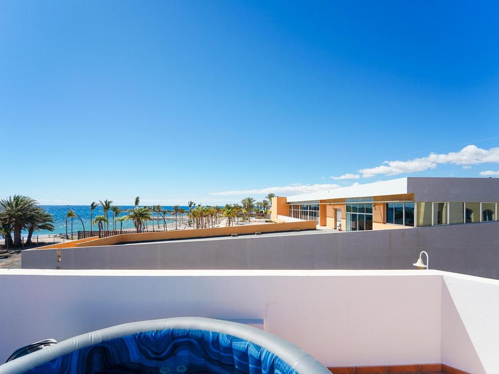 Terrasse : Maison en vente à  Castillo del Romeral - Juan Grande, Gran Canaria  avec garage : Ref 05918-CA