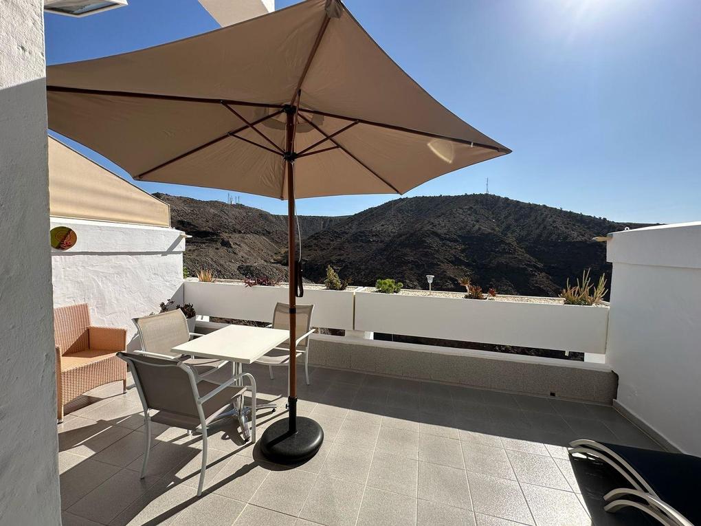 Lägenhet för uthyrning i  Puerto Rico, Gran Canaria  med havsutsikt : Ref 05938-CA