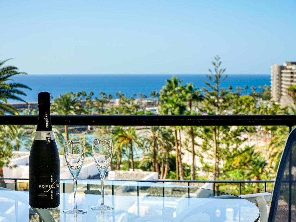 Terrasse : Leilighet til salgs i  Patalavaca, Gran Canaria , I første strandlinje med havutsikt : Ref 06042-CA