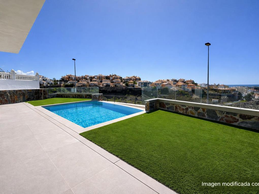 Swimming pool : Semi-detached house  for sale in  Arguineguín Casco, Gran Canaria with garage : Ref 06086-CA