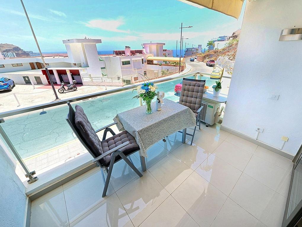 Apartment for sale in  Puerto Rico, Gran Canaria  with sea view : Ref A831S