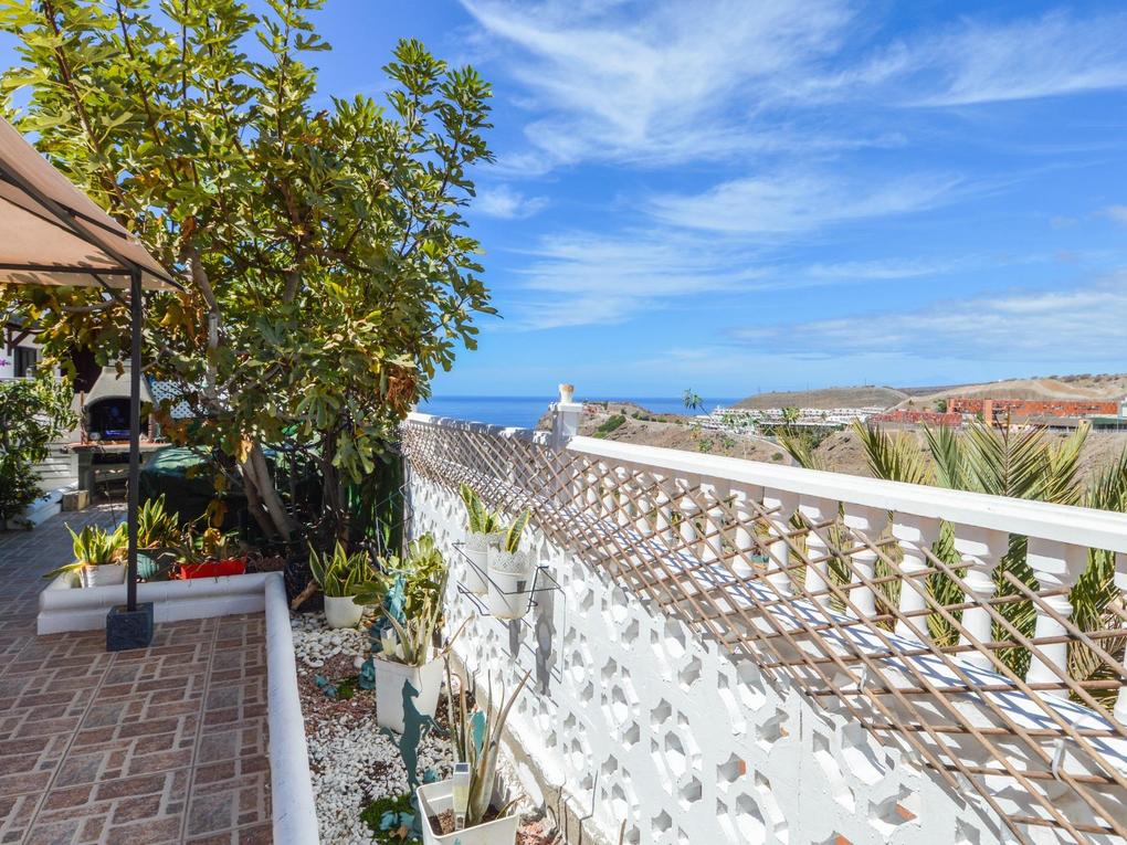 Terrasse : Duplex  zu kaufen in  Puerto Rico, Gran Canaria mit Meerblick : Ref S0224