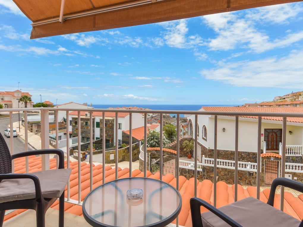 Balkong : Trevåningshus  till salu  i  Arguineguín, Loma Dos, Gran Canaria med valbart garage : Ref S0230