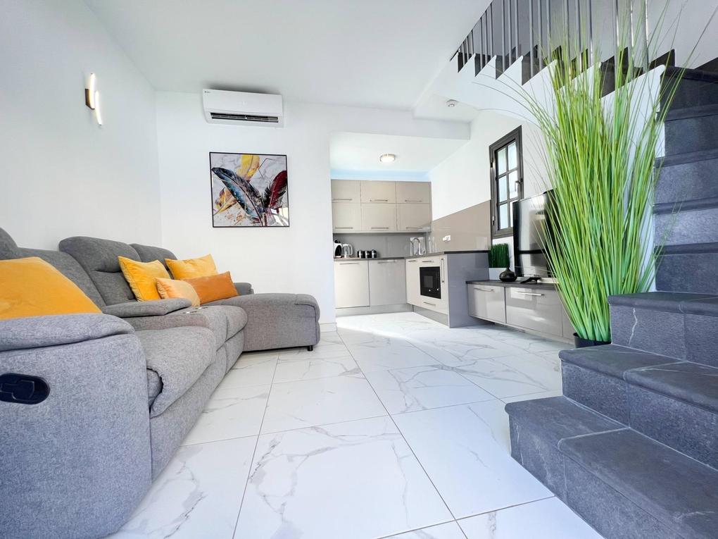 Bungalow  for sale in  Campo de Golf, Gran Canaria  : Ref 23AJ009