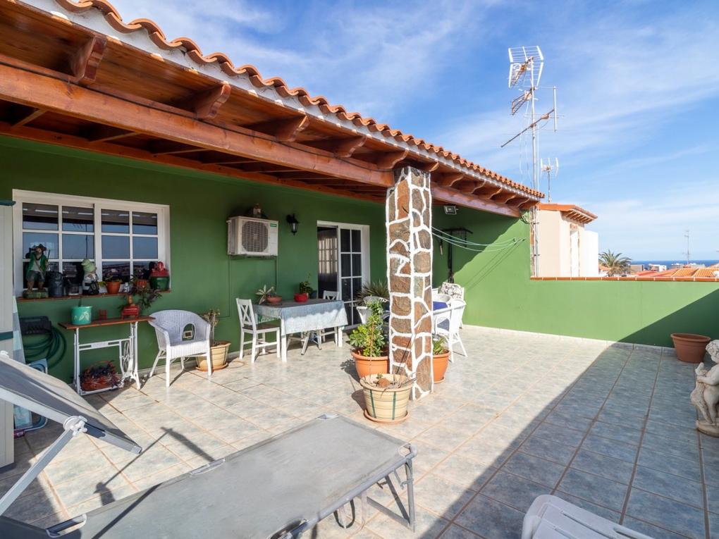 House  for sale in  San Fernando, Gran Canaria with garage : Ref 0043-09489