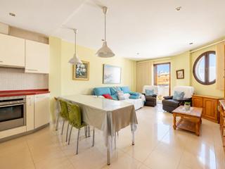 Piso en venta en  Arguineguín Casco, Gran Canaria  con vistas al mar : Ref VP26007