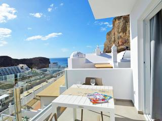 Hotell till salu  i  Puerto Rico, Gran Canaria  med havsutsikt : Ref AW0092-9271
