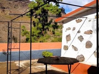 Veranda : Huis met terrein , direct aan het water te koop in  Mogán, Barranco de Mogán, Gran Canaria garage mogelijk : Ref PM0033-3349