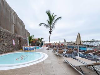 Gebouw  te koop in  Amadores, Gran Canaria met garage : Ref 0092-00466