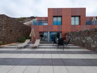Gebouw  te koop in  Amadores, Gran Canaria met garage : Ref 0092-00466