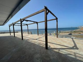 Winkelpand , direct aan het water te koop in  Maspalomas-Meloneras, Gran Canaria met zeezicht : Ref 05343