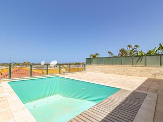 Maison individuelle en vente à  Playa del Inglés, Gran Canaria  avec garage : Ref 05430