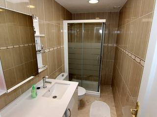 Badkamer : Appartement te huur in  Puerto Rico, Gran Canaria  met zeezicht : Ref 3677