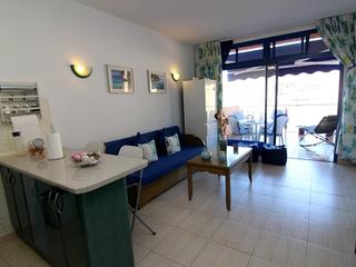 Appartement  te huur in Taurito Building,  Taurito, Gran Canaria met zeezicht : Ref 3825