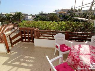 Appartement à louer à  San Agustín, Gran Canaria  avec vues sur mer : Ref 3840