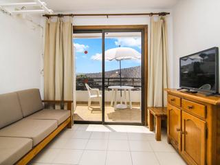 Salón : Apartamento  en venta en Jacaranda,  Puerto Rico, Gran Canaria con vistas al mar : Ref 05055-CA