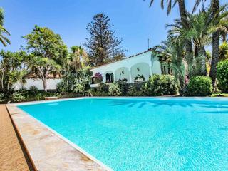 Swimming pool : Villa  for sale in  Monte León, Gran Canaria with garage : Ref 05264-CA