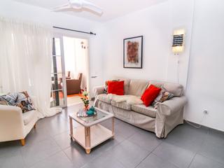 Appartement te huur in Casa Kurma,  Arguineguín, Loma Dos, Gran Canaria  met zeezicht : Ref 05317-CA