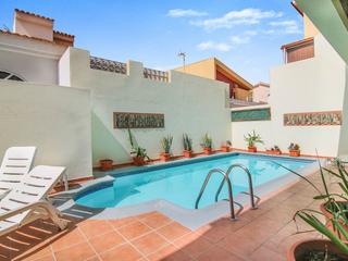 Swimming pool : House for sale in  Arguineguín, Loma Dos, Gran Canaria   : Ref 05507-CA
