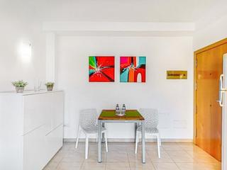 Hall : Penthouse leilighet  til salgs i  Arguineguín Casco, Gran Canaria med valgfri garasje : Ref 05519-CA