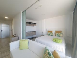 Penthouse  te huur in  Amadores, Gran Canaria met garage : Ref 05495-CA