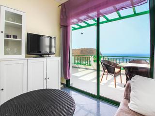 Salón : Apartamento en venta en Los Veleros,  Puerto Rico, Barranco Agua La Perra, Gran Canaria  con vistas al mar : Ref 05576-CA